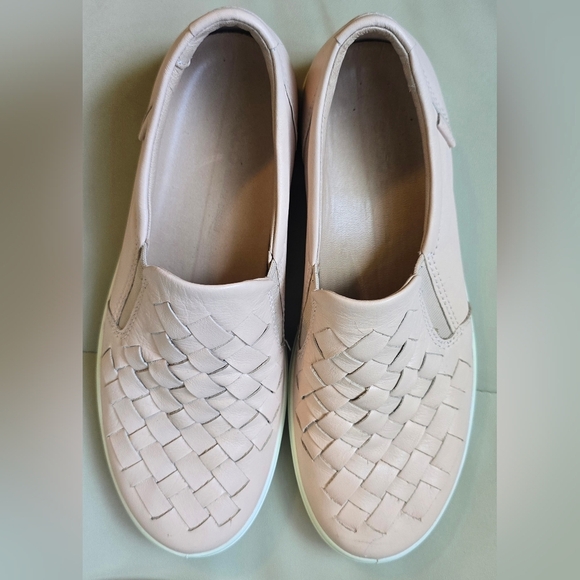 ECCO Women’s SOFT Size 7 Woven Slip On Leather Sneaker Walking Shoe Size 6 PINK - Picture 11 of 12